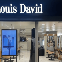 Salon Jean-Louis David créé en 1992 : équipe dynamique, formations régulières, bonne ambiance et marques professionnelles L’Oréal, Kérastase et Redken.